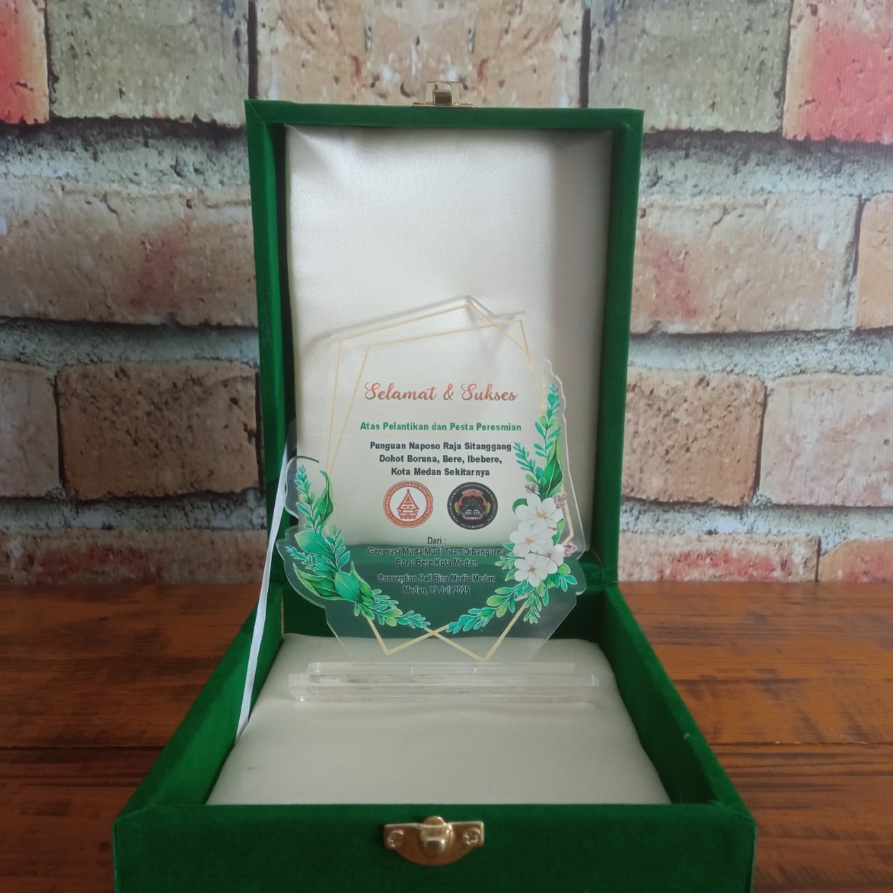 Plaque/Plakat Generasi Muda